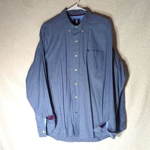 Mens XL Izod faded blue casual button down shirt with double button cuffs.